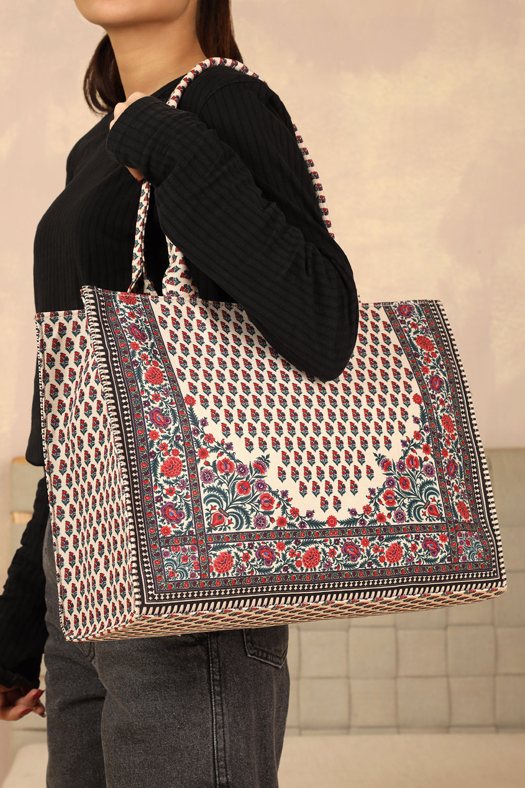 Premium Handcrafted Canvas Printed Tote Bag (SOTWB008)